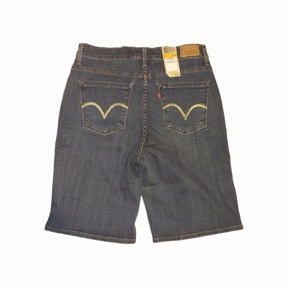 Levis Strauss Bermuda Misses Perfectly Slimming Shorts Size 10 NWT - Picture 3 of 10